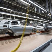 What Education Does a Technician Need to Work in a Mercedes-Benz Factory?