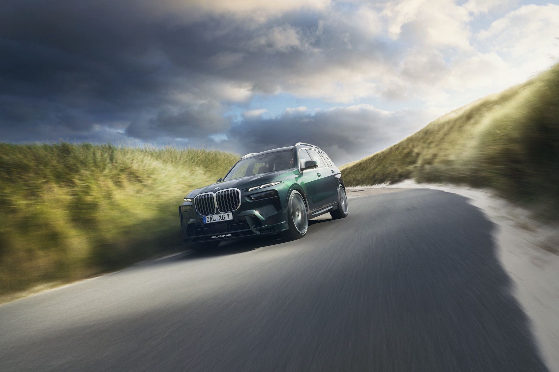 2023 ALPINA XB7 Facelift Fully Revealed With 630 HP, Costs $145,000