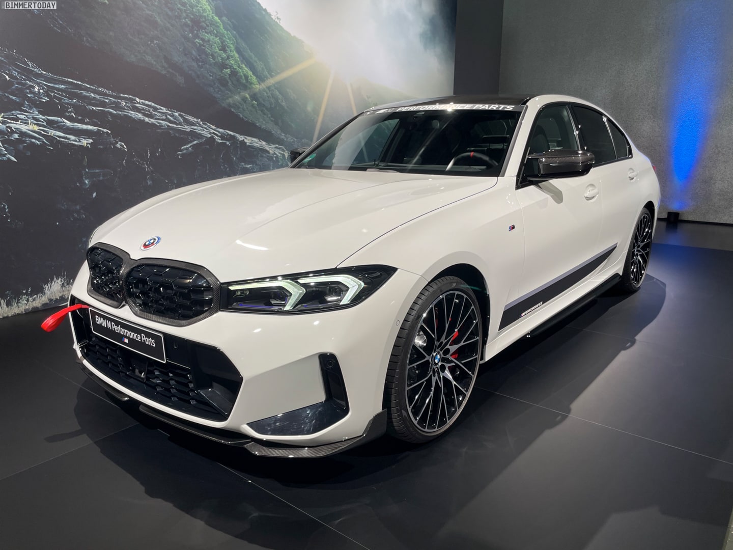 BMW M340i LCI Facelift Gets M Performance Tuning and a Carbon Fiber Roof