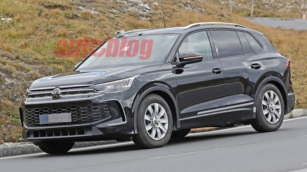 Next-generation VW Tiguan spy photos show Golf-inspired look