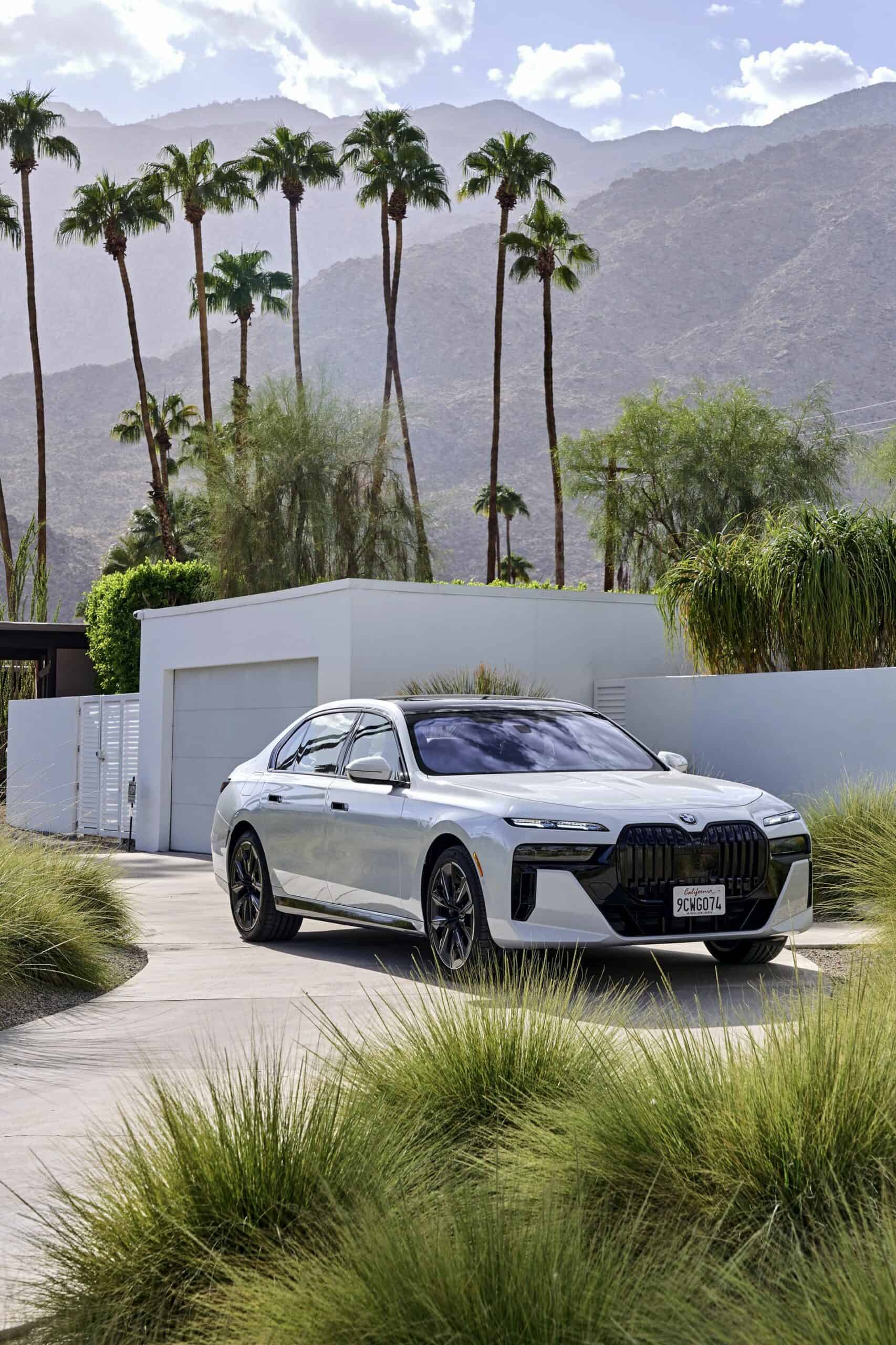 2023 BMW 760i xDrive Lookin' Good in Mineral White