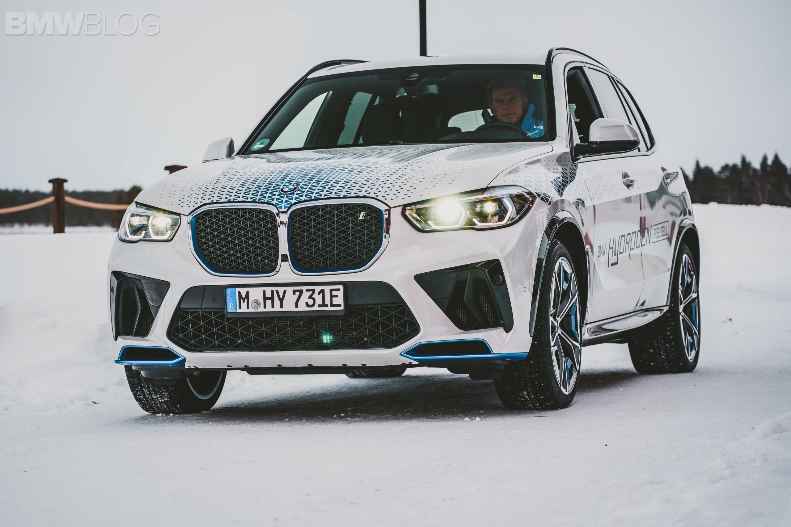 BMW CEO says brand still committed to build hydrogen cars