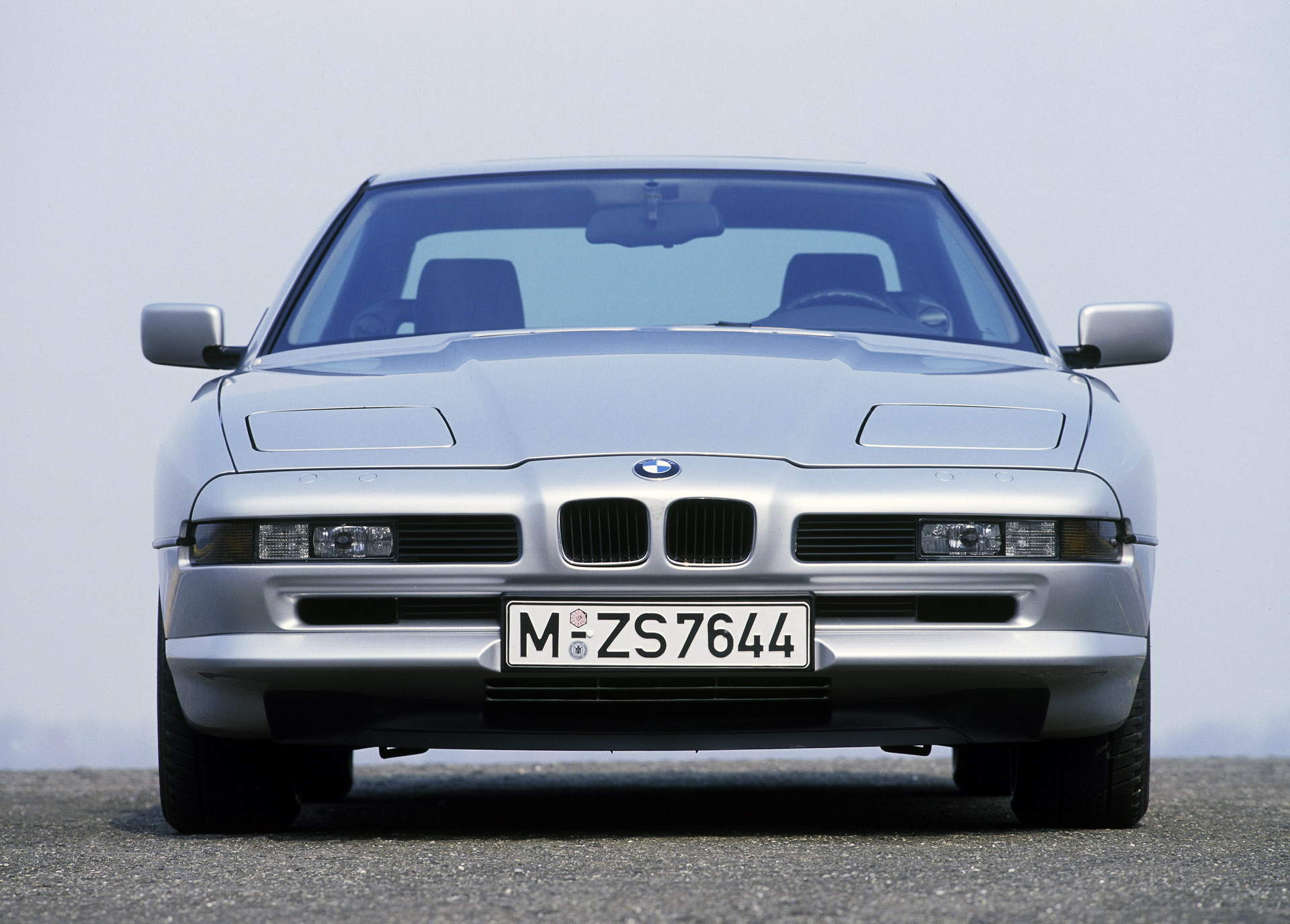 Abandoned BMW 8 Series E31 Needs Someone To Save It