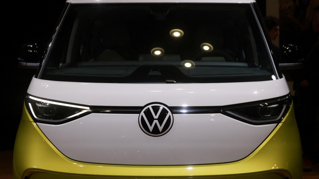 Volkswagen tells brands to pause paid advertising on Twitter