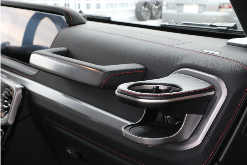 AZUTO: Premium accessories for Mercedes G-Class