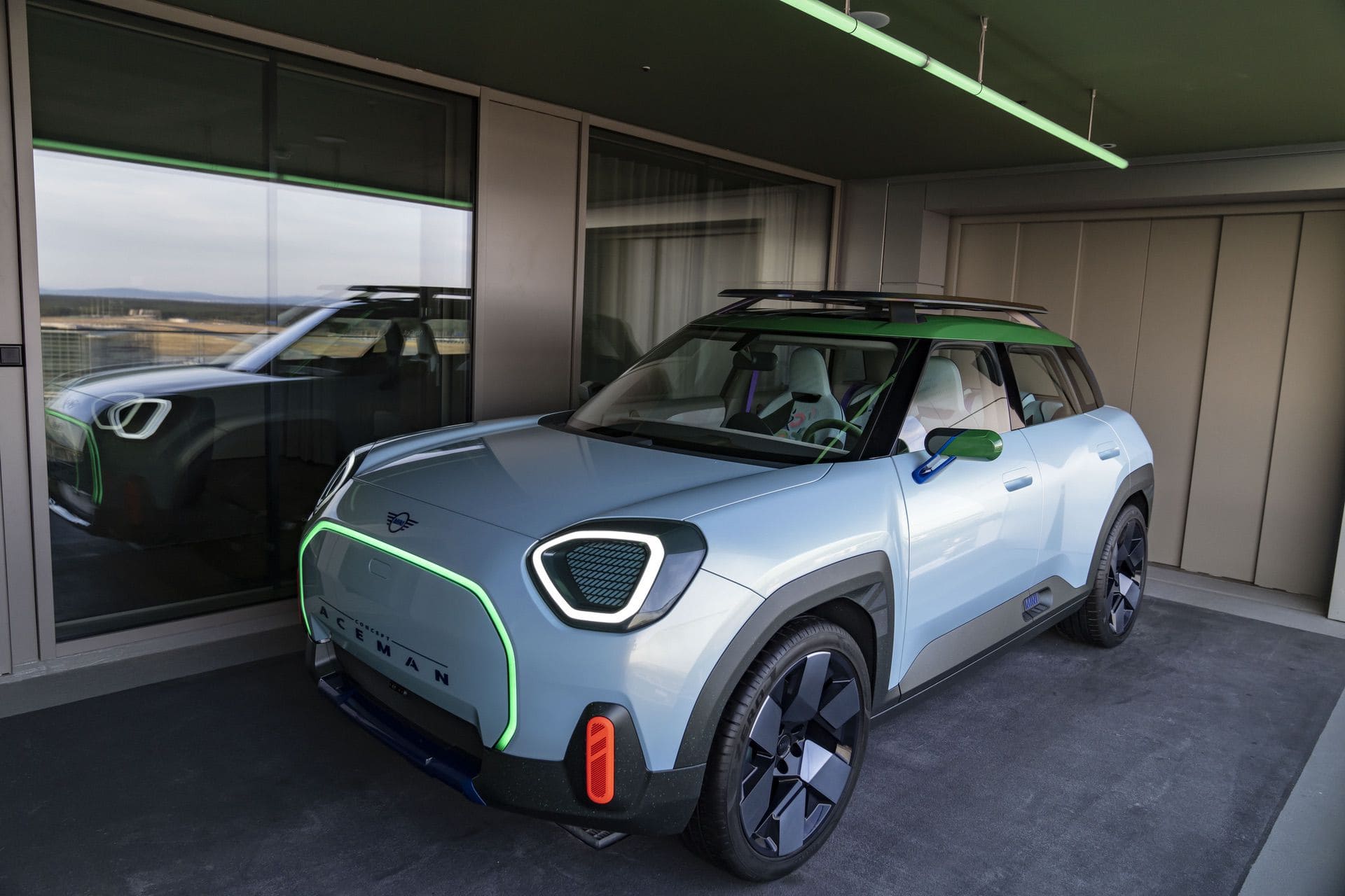SPIED: 2023 MINI Aceman Seen Up Close but Still in Camo