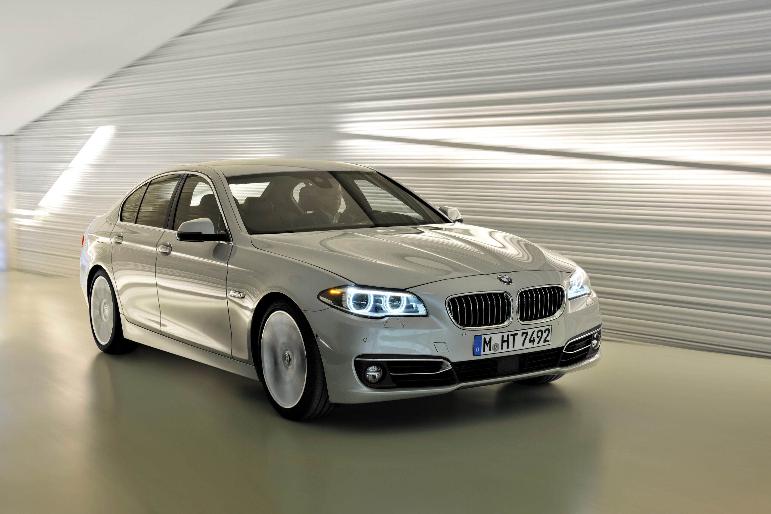 BMW 5 Series F10 Tuned To 417 Horsepower Is A Diesel Torque Monster