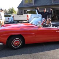 Parked for 20 Years, Abandoned Mercedes-Benz 190S L Is Still Alive