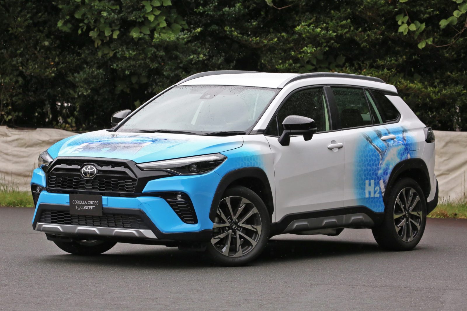 Hydrogen Corolla Cross begins testing in Japan