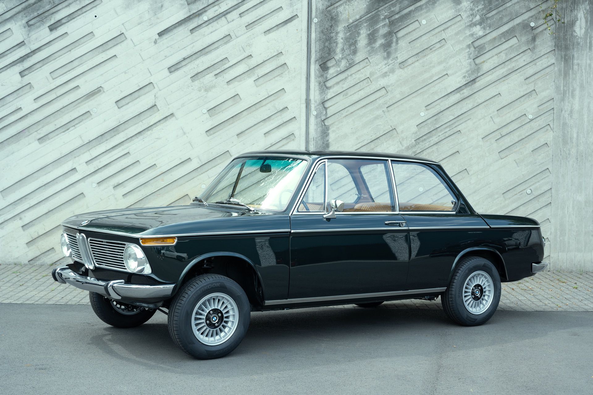 BMW 1602 Restomod Has S14 Engine And Full Carbon Fiber Body
