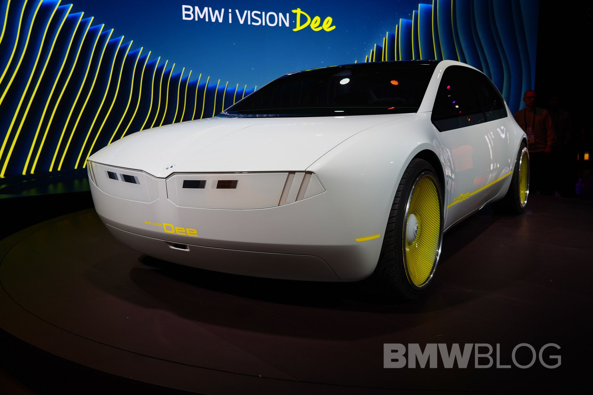 BMW Might Replace its Big Grilles with Adaptive LED Panel