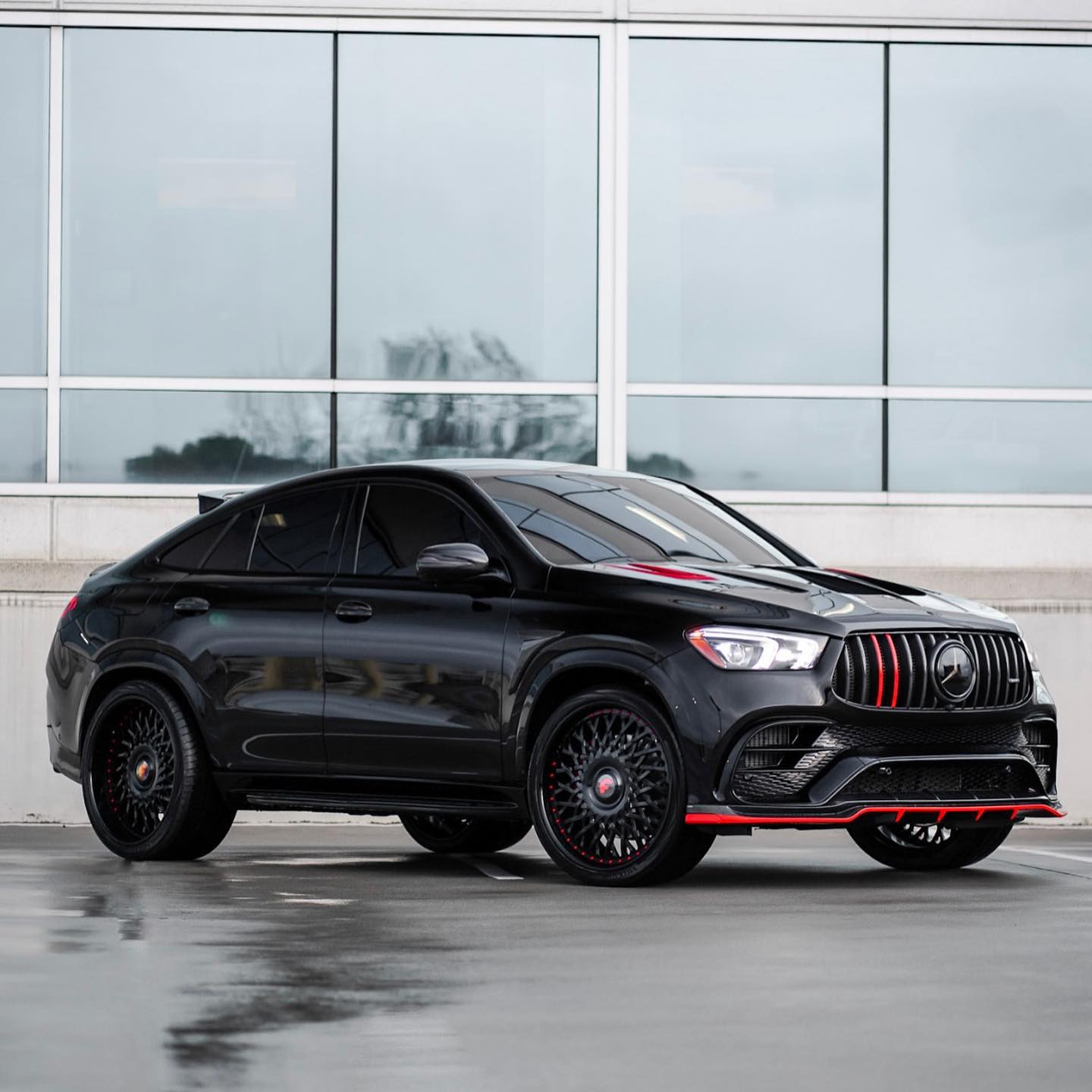 Mercedes-AMG GLE 63 S Coupe Gets a Power-Up and Sinister Look